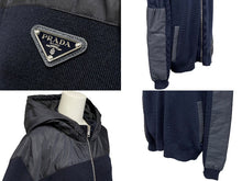 Load image into Gallery viewer, PRADA プラダ プレート付きナイロン切り替えジップアップパーカー UMG107 サイズ56 ネイビー シルバー金具 美品 中古 63178