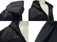 Load image into Gallery viewer, PRADA プラダ プレート付きナイロン切り替えジップアップパーカー UMG107 サイズ56 ネイビー シルバー金具 美品 中古 63178