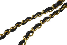 Load image into Gallery viewer, CHANEL シャネル Wフラップ マトラッセ チェーン ショルダーバッグ 23cm 4番台 ラムスキン ブラック ゴールド金具 美品 中古 63468