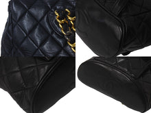画像をギャラリービューアに読み込む, CHANEL シャネル マトラッセ リュック Wココマーク バックパック ココマーク 2番台 1993年 ラムスキン ブラック ゴールド金具 良品 中古 63472