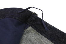 Load image into Gallery viewer, 極美品 CHANEL シャネル デニム スカート E97 ネイビー P07739V05664 ココマーク ボタン ロゴ ヴィンテージ サイズ34 中古 63509