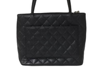 画像をギャラリービューアに読み込む, CHANEL シャネル ハンドバッグ 復刻トート キャビアスキン マトラッセ ココマーク 6番台 シルバー金具 美品 中古 63521