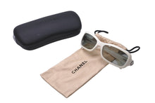 画像をギャラリービューアに読み込む, CHANEL シャネル サングラス ココマーク サイズ57◻︎17 130 ホワイト プラスチック 6024 c.935/11 良品 中古 63539