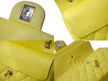 Load image into Gallery viewer, 極美品 CHANEL マトラッセ Wフラップ チェーンショルダー キャビアスキン ランダム 23cm ショルダーバッグ イエロー ゴールド金具 中古 63542