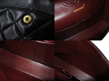 Load image into Gallery viewer, CHANEL シャネル チェーンショルダーバッグ Wフラップ マトラッセ25 ラムスキン 1番台 ブラック ゴールド金具 美品 中古 63544