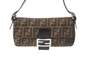 極美品 FENDI フェンディ マンマバケット ハンドバッグ 26424 ズッカ柄 ブラウン シルバー金具 中古 63629