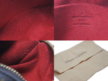 画像をギャラリービューアに読み込む, 極美品 LOUIS VUITTON ルイ ヴィトン トゥルース ワピティ ポーチ ストラップ付き M58030 モノグラム 中古 63639