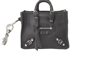 極美品 BALENCIAGA バレンシアガ ミニ シティ キーホルダーブラック系 293333 レザー チャーム 小物 中古 63647