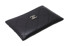 Load image into Gallery viewer, CHANEL シャネル ココマーク キルティング カードケース ココマーク 14番台 カーフスキン シルバー金具 美品 中古 63682