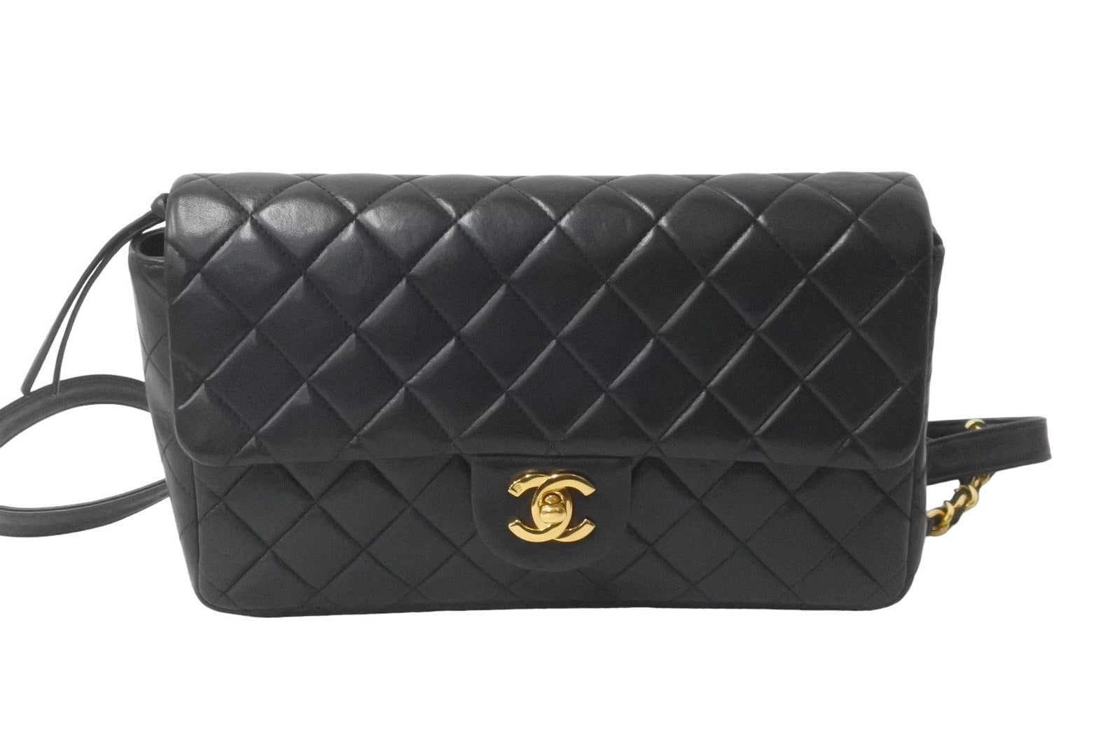 CHANEL シャネル リュック マトラッセ ブラック 3番台 ラムスキン ココマーク ゴールド金具 美品 中古 63693 – Casanova  Vintage