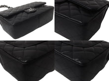 Load image into Gallery viewer, 極美品 CHANEL シャネル チェーンショルダーバッグ マトラッセ30 シングルフラップ ブラックシルバー 13番台 中古 63718