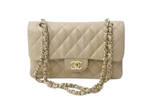 画像をギャラリービューアに読み込む, CHANEL シャネル マトラッセWフラップチェーンショルダーバッグ 8番台 ラムスキン 23cm ベージュ 新革 ゴールド金具 中古 63721