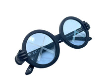 画像をギャラリービューアに読み込む, 新品未使用品 KAWS カウズ×SONS+DAUGHTERS サングラス メガネ キッズ用 ラウンド型 41-18-120 プラスチック ブラック 中古 63777