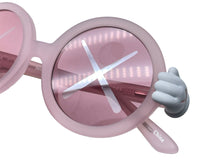 画像をギャラリービューアに読み込む, 新品未使用品 KAWS カウズ×SONS+DAUGHTERS サングラス メガネ キッズ ラウンド型 41-18-120 プラスチック ピンク 中古 63778