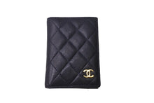 画像をギャラリービューアに読み込む, CHANEL シャネル マトラッセ キャビアスキン カードケース パスケース ネイビー 28番台 ゴールド金具 美品 中古 63780