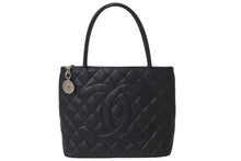 画像をギャラリービューアに読み込む, CHANEL シャネル ハンドバッグ 復刻トート キャビアスキン マトラッセ ココマーク 6番台 シルバー金具 中古 63891
