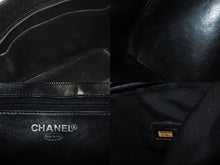 画像をギャラリービューアに読み込む, CHANEL シャネル ハンドバッグ 復刻トート キャビアスキン マトラッセ ココマーク 6番台 シルバー金具 中古 63891