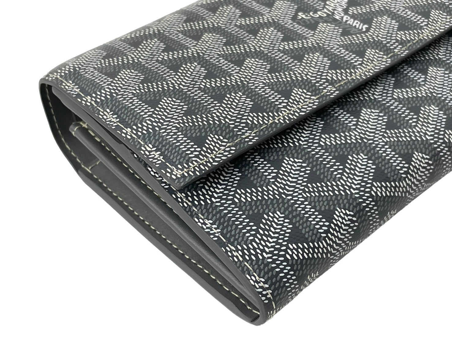 新品同様 GOYARD ゴヤール ヴァレンヌポーチウォレット 長財布 VAREN3MMLTY51CL51P PVCコーティングキャンバス グレー 中古  63938 – Casanova Vintage