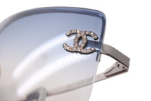 画像をギャラリービューアに読み込む, CHANEL シャネル ココマーク メタル ラインストーン サングラス 62◻︎15 4092-B ブルー シルバー 美品 中古 63942