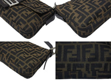 画像をギャラリービューアに読み込む, FENDI フェンディ マンマバケット ワンショルダーバッグ 26424 ズッカ柄 キャンバス レザー ブラウン シルバー金具 美品 中古 4b006396