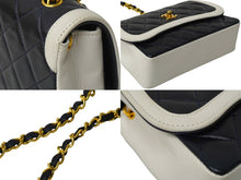 Load image into Gallery viewer, CHANEL シャネル ミニマトラッセ ショルダーバッグ ココマーク 14番台 バイカラー ラムスキン ホワイト ネイビー 美品 中古 63971