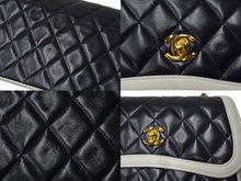 Load image into Gallery viewer, CHANEL シャネル ミニマトラッセ ショルダーバッグ ココマーク 14番台 バイカラー ラムスキン ホワイト ネイビー 美品 中古 63971