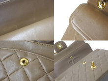 Load image into Gallery viewer, CHANEL シャネル マトラッセWフラップチェーンショルダーバッグ 2番台 ラムスキン 23cm ブラウン ゴールド金具 美品 中古 63980