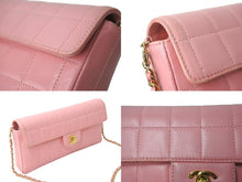 Load image into Gallery viewer, CHANEL シャネル チョコバー チェーンショルダーバッグ ラムスキン 7番台 ピンク ココマーク ゴールド金具 美品 中古 63999