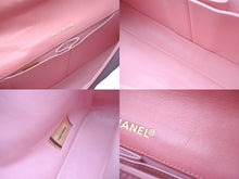 Load image into Gallery viewer, CHANEL シャネル チョコバー チェーンショルダーバッグ ラムスキン 7番台 ピンク ココマーク ゴールド金具 美品 中古 63999