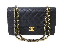 画像をギャラリービューアに読み込む, 極美品 CHANEL シャネル マトラッセ Wフラップチェーンショルダーバッグ 6番台 ラムスキン 25cm ブラック ゴールド金具 中古 64000