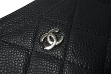 Load image into Gallery viewer, CHANEL シャネル キャビアスキン カードケース ココマーク 14番台 ブラック シルバー金具 美品 中古 64033