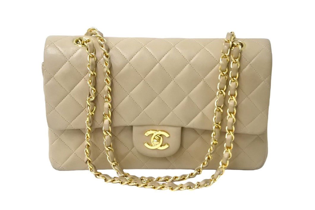 CHANEL シャネル マトラッセ 25cm Wフラップ チェーンショルダーバッグ 4番台 ラムスキン ベージュ ゴールド金具 美品 中古 64062  – Casanova Vintage