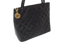 画像をギャラリービューアに読み込む, 極美品 CHANEL シャネル ハンドバッグ 復刻トート キャビアスキン マトラッセ ココマーク 9番台 ゴールド金具 中古 64073