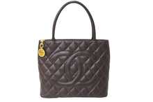 画像をギャラリービューアに読み込む, 極美品 CHANEL シャネル ハンドバッグ 復刻トート キャビアスキン マトラッセ ココマーク 5番台 ブラウン ゴールド金具 中古 64075