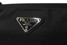 Load image into Gallery viewer, PRADA プラダ ナイロン ショルダーバッグ ブラック トライアングルロゴ レザー 黒 鞄 斜め掛け シルバー金具 美品 中古 64081