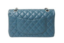 Load image into Gallery viewer, 新品同様 CHANEL シャネル Wフラップ 25cm ショルダーバッグ キャビアスキン 26番台 マトラッセ グリーン系 シルバー金具 中古 64104