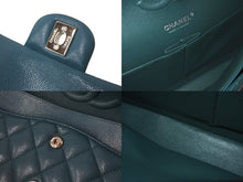 Load image into Gallery viewer, 新品同様 CHANEL シャネル Wフラップ 25cm ショルダーバッグ キャビアスキン 26番台 マトラッセ グリーン系 シルバー金具 中古 64104