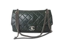 画像をギャラリービューアに読み込む, CHANEL シャネル チェーンショルダーバッグ ココマーク 19番台 2014年 カーフスキン グリーン シルバー金具 美品 中古 64106