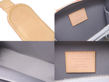 画像をギャラリービューアに読み込む, LOUIS VUITTON ルイヴィトン ミラー ハンドル ソフトトランク M45885 ショルダーバッグ シルバー 美品 中古 64248