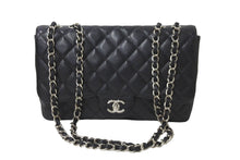 Load image into Gallery viewer, CHANEL シャネル チェーンショルダーバッグ マトラッセ 30CM シングルフラップ ブラックシルバー 13番台 中古 64274