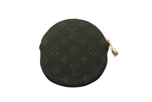 画像をギャラリービューアに読み込む, LOUIS VUITTON ルイ ヴィトン ポルトモネロン コインケース 円形 M92451 モノグラムミニキャンバス カーキ 美品 中古 64320