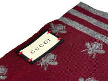 Load image into Gallery viewer, GUCCI グッチ ビー&amp;スター エンブロイダリー ストール スカーフ 18AW ウール グレー レッド 美品 中古 64373