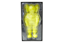 画像をギャラリービューアに読み込む, 新品未使用 MEDICOM TOY メディコムトイ 人形 フィギュア KAWS カウズ What Party open edition イエロー Yellow 64492