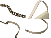 Load image into Gallery viewer, CHANEL シャネル デカマトラッセ 2WAY チェーン ショルダーバッグ 17番台 アイボリー キャビアスキン ゴールド金具 ココマーク 美品 中古 64550