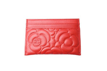 画像をギャラリービューアに読み込む, 新品未使用 CHANEL シャネル カードケース パスケース カメリア ココマーク ラムスキン 22番台 シルバー金具 レッド 中古 64588