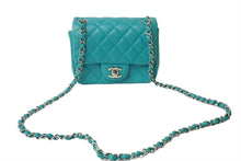 Load image into Gallery viewer, CHANEL シャネル ショルダーバッグ ミニマトラッセ17 ココマーク 19番台 チェーンショルダー シングルフラップ ブルー 美品 中古 64592