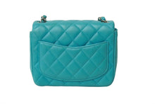 Load image into Gallery viewer, CHANEL シャネル ショルダーバッグ ミニマトラッセ17 ココマーク 19番台 チェーンショルダー シングルフラップ ブルー 美品 中古 64592