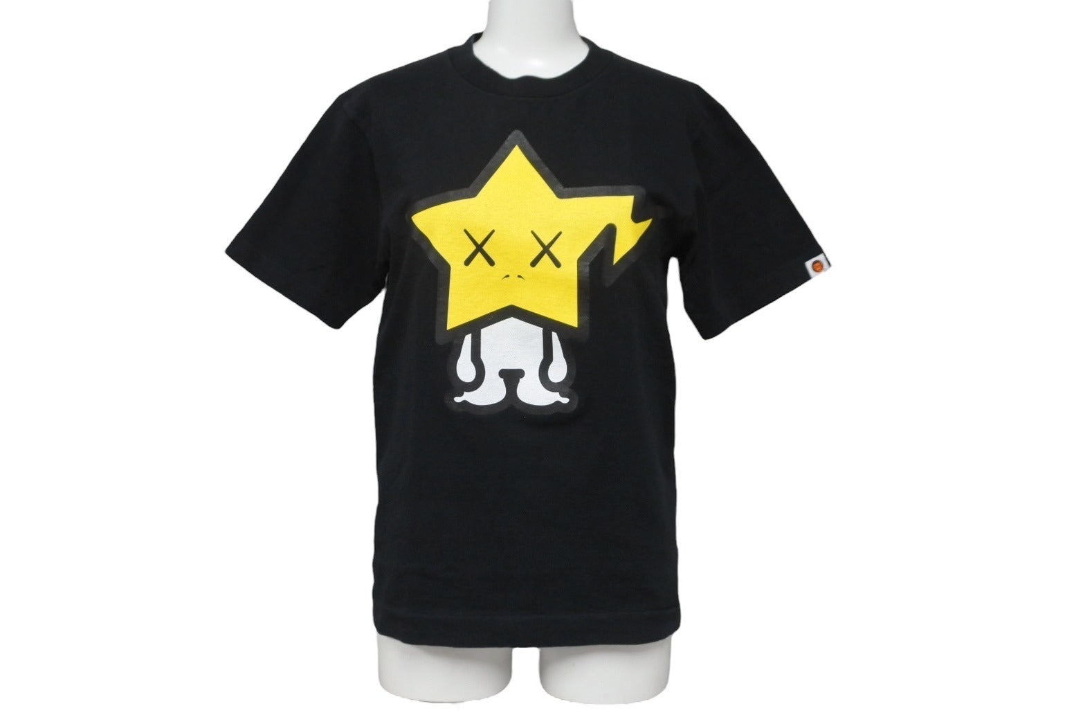 A BATHING APE × KAWS アベイシングエイプ カウズ 半袖Ｔシャツ サイズXS ブラック コットン ベイプ スター 美品 中古  64600 – Casanova Vintage