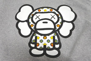 極美品 A BATHING APE × KAWS アベイシングエイプ カウズ 半袖Ｔシャツ サイズM グレー コットン ベイプ マイロ 中古 64601