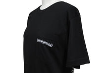 Load image into Gallery viewer, 極美品 CHROME HEARTS クロムハーツ バックタガー ポケット 半袖 Tシャツ S ブラック ホワイト パープル 中古 64606